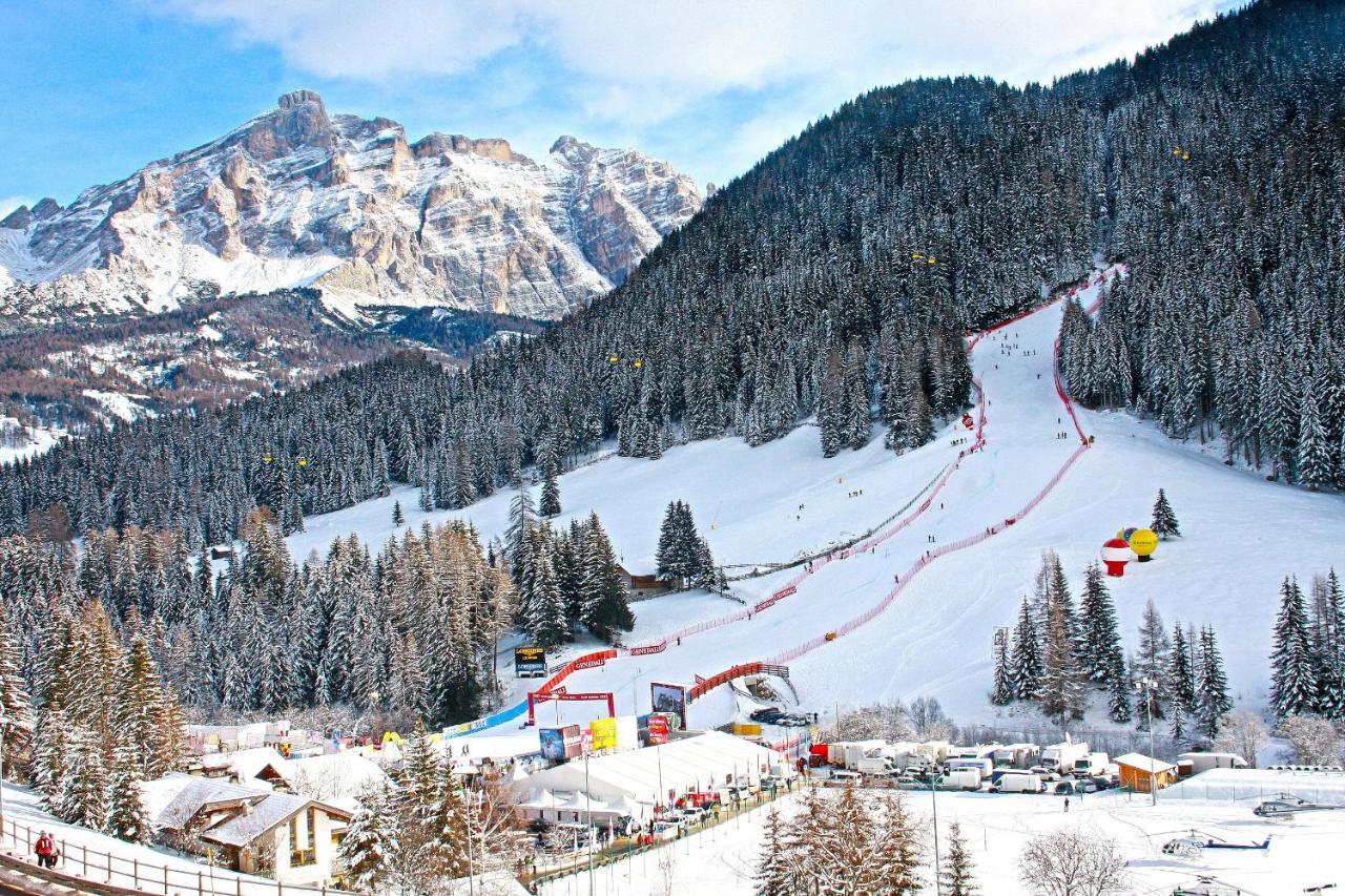 Hotel Dolomiti La Villa  Exterior foto